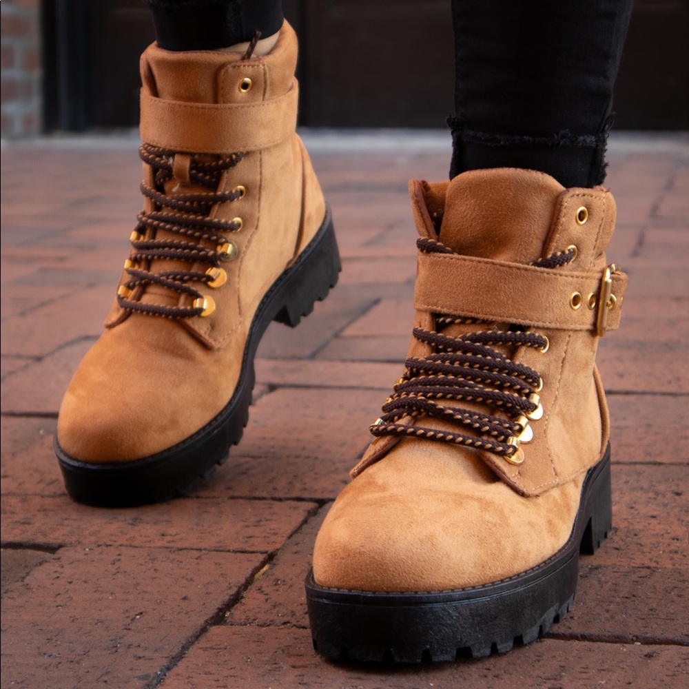 Talk Iz Cheap - Camel Ankle Strap Lug Sole Boots - Picture 2 of 2